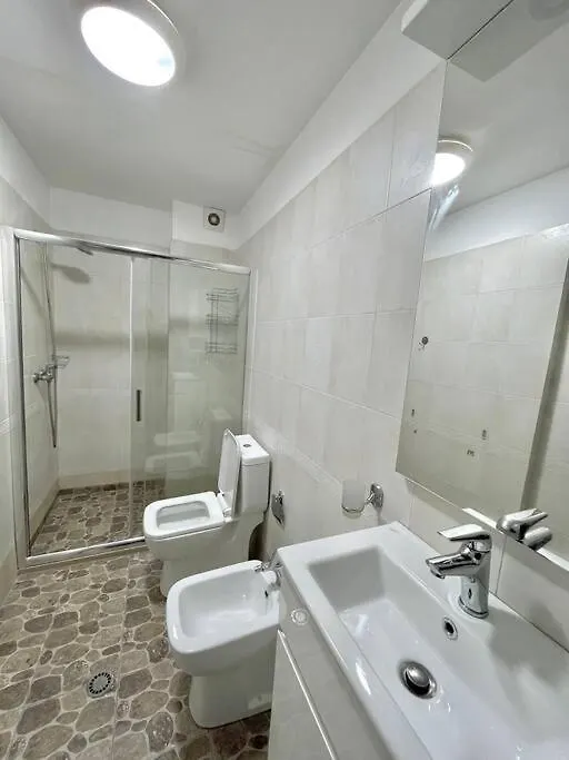 Apartment Studio Flat In The City Center Tirana